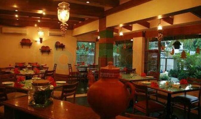 Рестораны Гоа: куда пойти в Вагаторе, Панаджи и на Юге — что заказать и цены (2025)