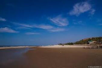 Ашвем (Северный Гоа): спокойный пляж, йога и мягкие закаты