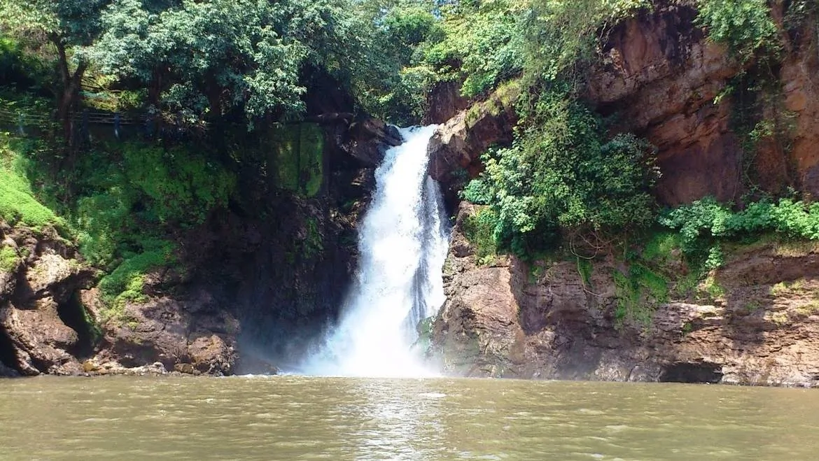 arvalem waterfall