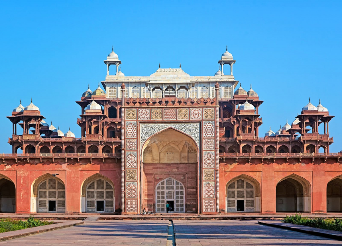 tomb of akbar the great